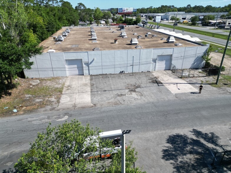 More Photos Of 4827 Philips Hwy, Jacksonville Warehouse For Sale