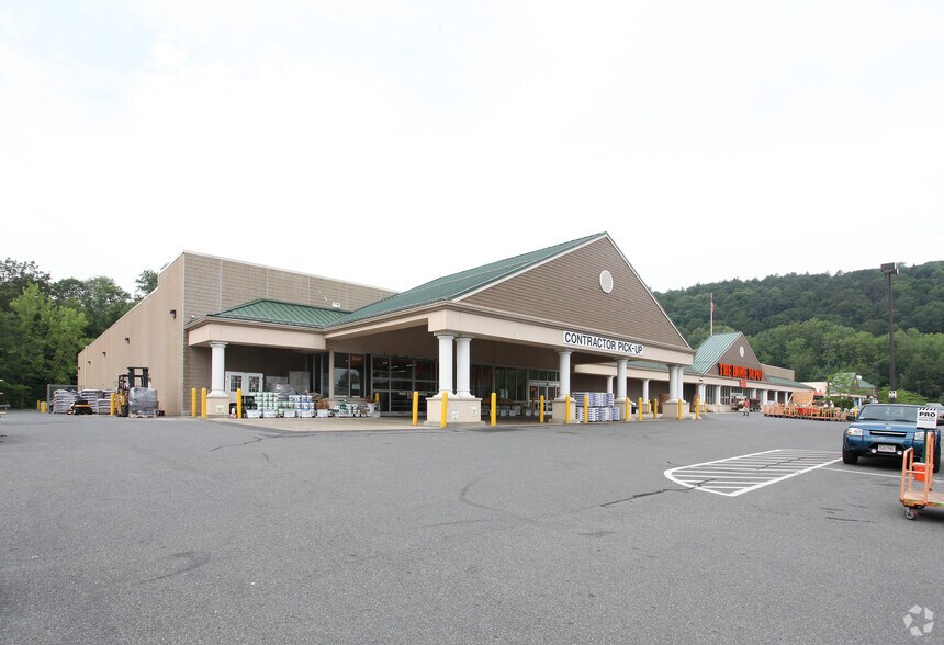 More Photos Of 254-280 Mohawk Trl, Greenfield Unknown For Lease