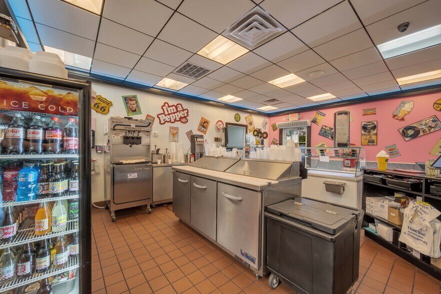 More Photos Of 5684 Sullivan Trl, Nazareth Restaurant For Sale