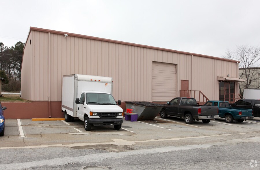 More Photos Of 1336 Summit Dr, Conyers Warehouse For Sale