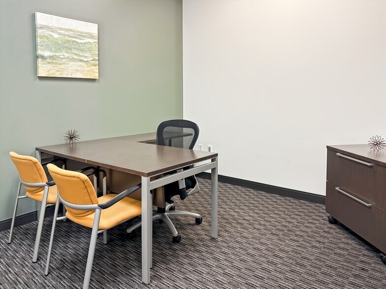 More Photos Of 3 Sugar Creek Center Blvd, Sugar Land Coworking Space