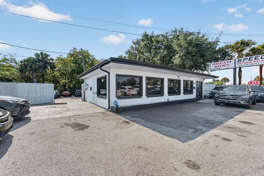 Primary Photo Of 663 N US Highway 17 92, Longwood Auto Dealership For Lease