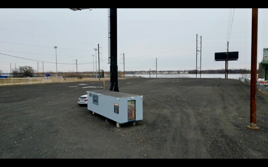 More Photos Of 6425 New State Rd, Philadelphia Land For Lease