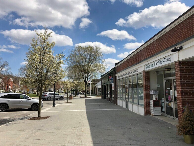 More Photos Of 41-47 Main St, New Milford, Ct, New Milford Storefront Retail Office For Lease