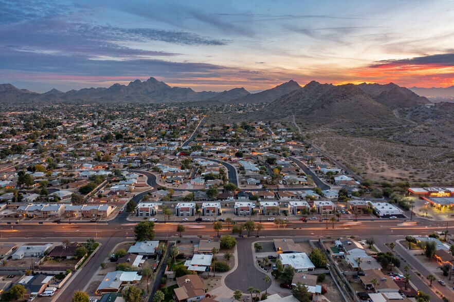 22232255 E Cactus Rd, Phoenix, AZ 85022 Apartments For Sale