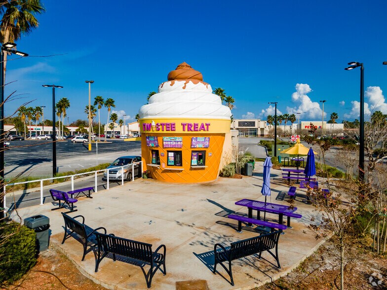 More Photos Of 9550-9690 Us Highway 19, Port Richey Unknown For Lease