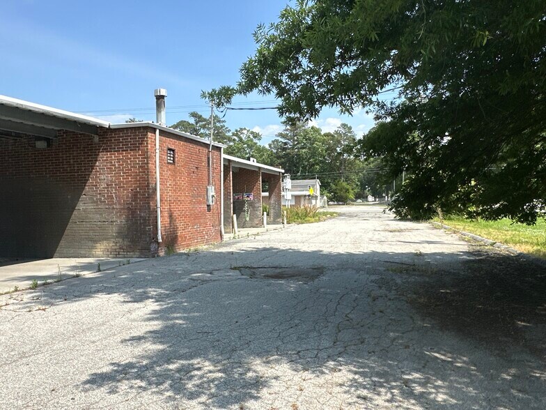 More Photos Of 314 US Highway 64 W, Plymouth Carwash For Sale