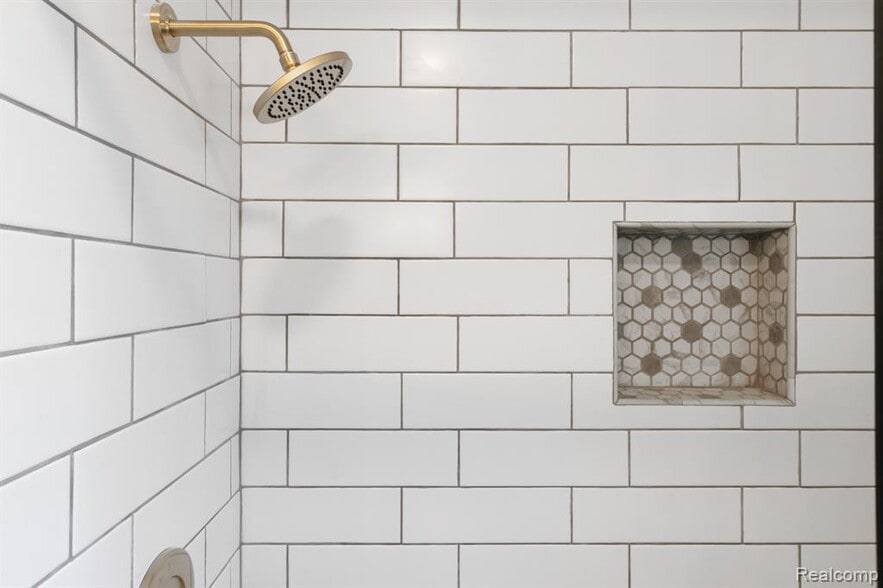 More Photos Of 500 Romeo Rd, Rochester Apartments For Sale