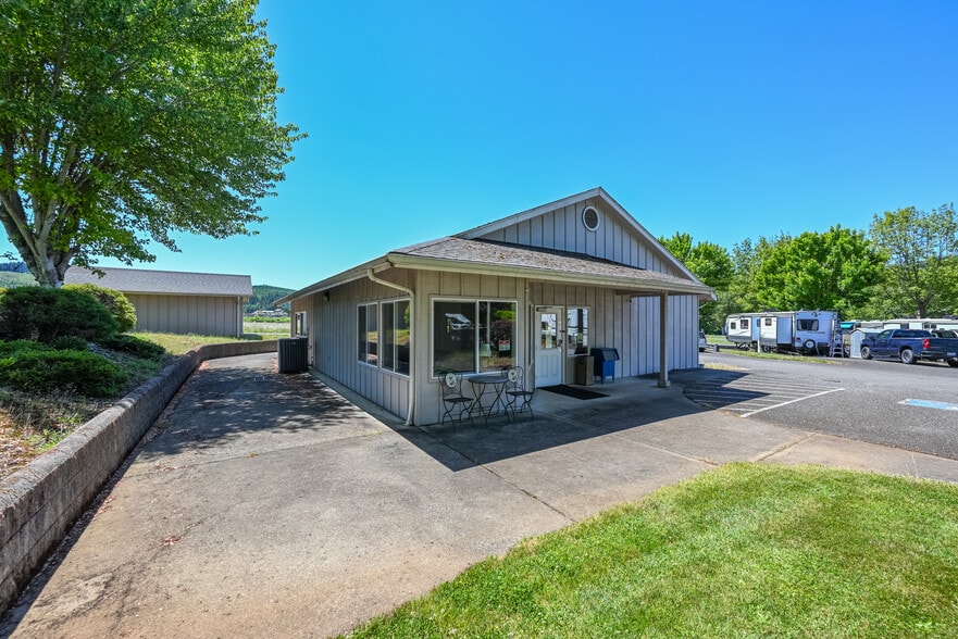 More Photos Of 1120 John Long Rd, Oakland Manufactured Housing Mobile Home Park For Sale