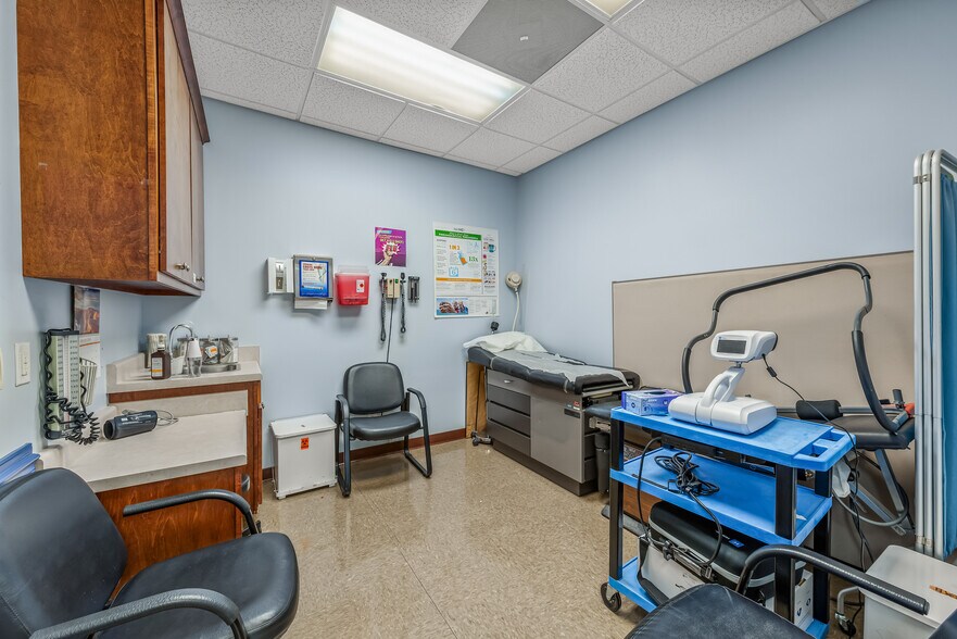 More Photos Of 2202 Jordan Rd SW, Fort Payne Medical For Sale