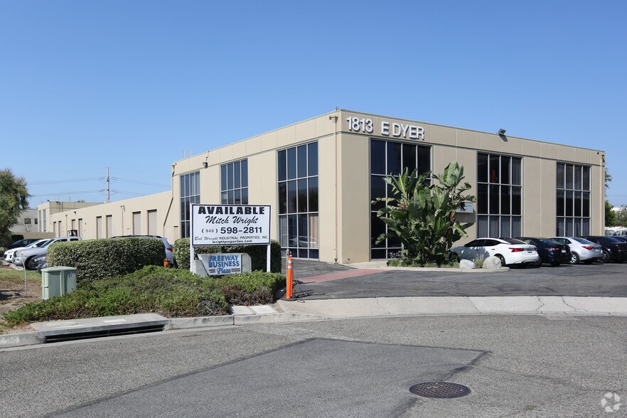 Primary Photo Of 1813 E Dyer Rd, Santa Ana Light Manufacturing For Lease