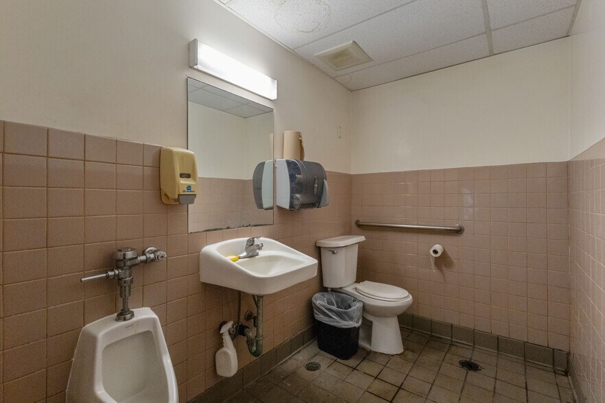 More Photos Of 303 Kalihi St, Honolulu Food Processing For Sale