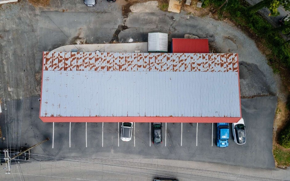 More Photos Of 3855 E First St, Blue Ridge Restaurant For Sale