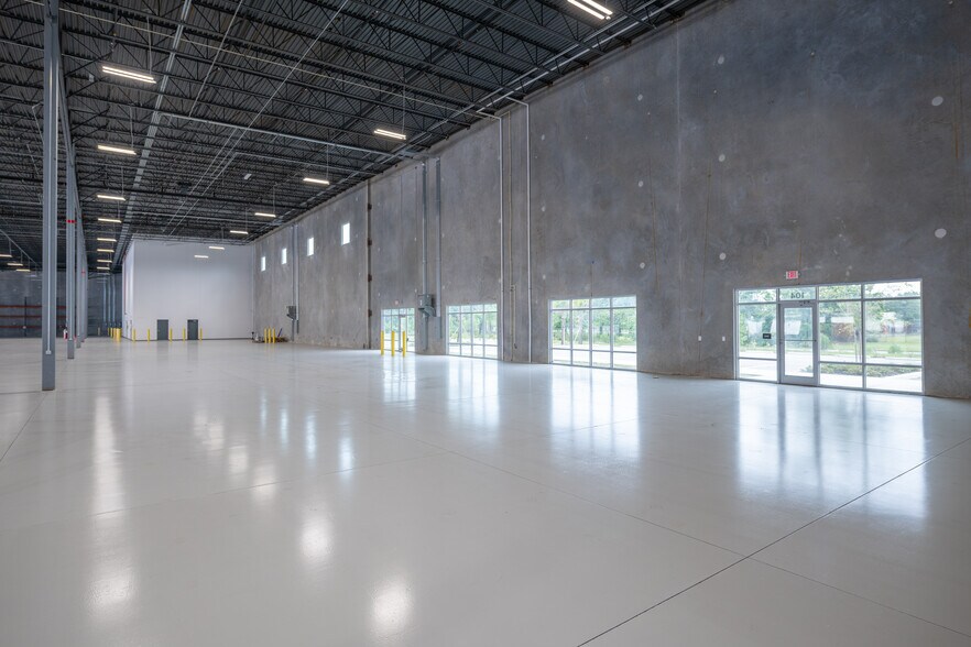 More Photos Of 2280 Lane Ave N, Jacksonville Unknown For Lease