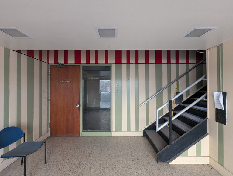 More Photos Of 715 Orleans St, Beaumont Office For Sale