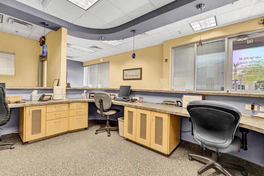 More Photos Of 15276 W Brookside Ln, Surprise Medical For Lease