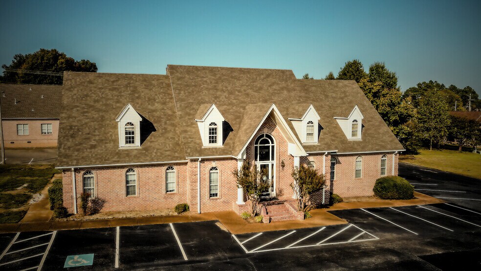 Primary Photo Of 6920 Oak Forest Dr, Olive Branch Loft Creative Space For Sale