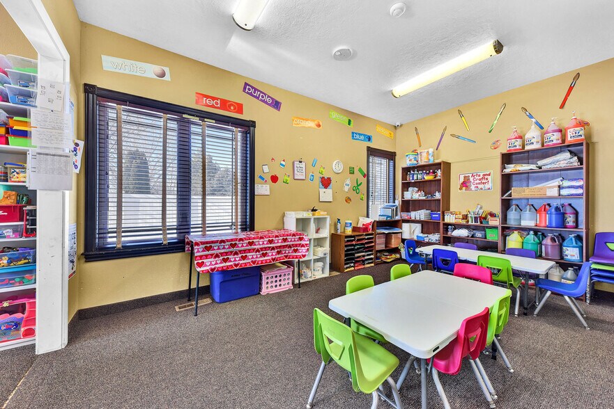 More Photos Of 2563 S Five Mile Ave, Boise Office Residential For Sale