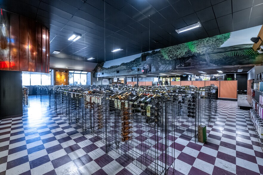 More Photos Of 2002 NW Cache Rd, Lawton General Retail For Sale