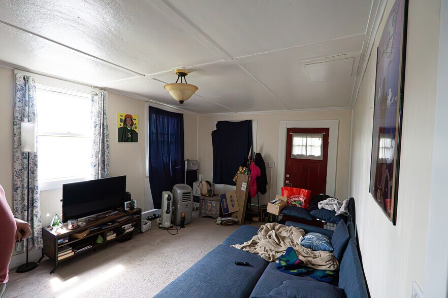 More Photos Of 5732 NY-86, Wilmington Apartments For Sale