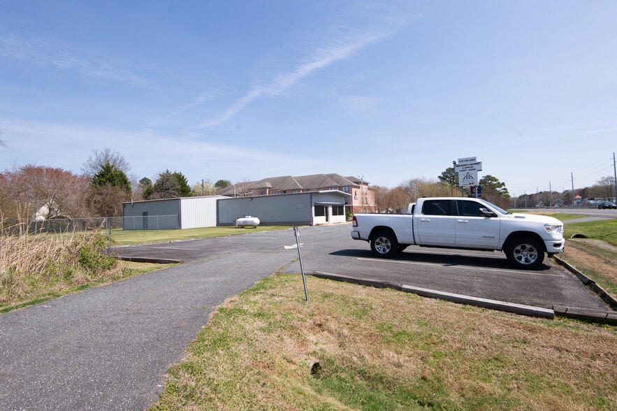 More Photos Of 2934 Ocean Gtwy, Cambridge Freestanding For Sale