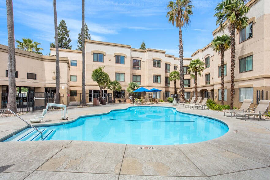 More Photos Of 11260 Point East Dr, Rancho Cordova Apartments For Sale