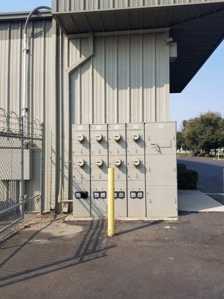 More Photos Of 2260 Cooper Ave, Merced Distribution For Lease