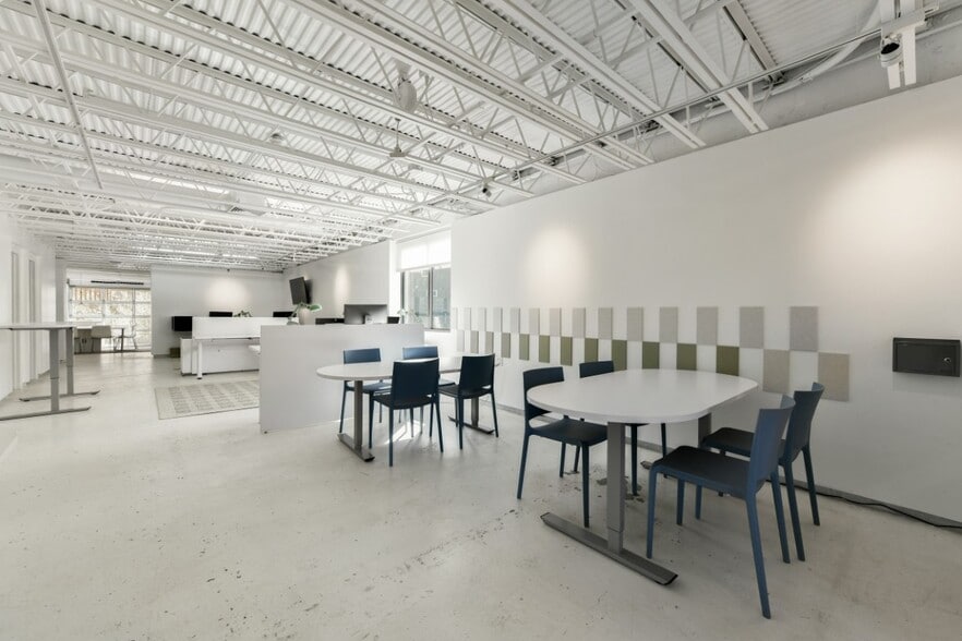 More Photos Of 555 E 2nd St, South Boston Loft Creative Space For Lease