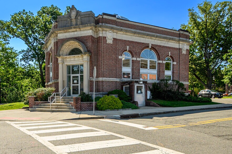 Primary Photo Of 213 Chestnut St, Nutley Office For Sale