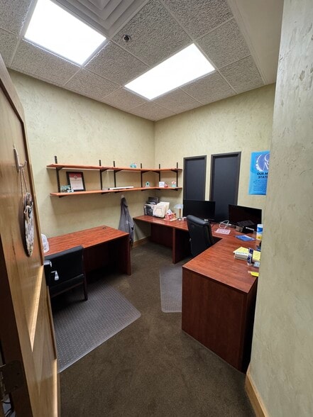 More Photos Of 2525 Nevada Ave N, Golden Valley Light Distribution For Sale