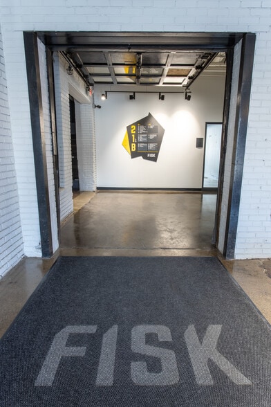 More Photos Of 1621-1701 E Hennepin Ave, Minneapolis Loft Creative Space For Lease