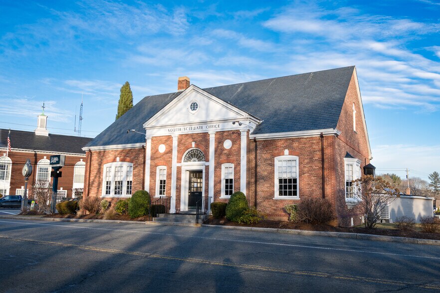 Primary Photo Of 1 River St, Norwell Bank For Lease