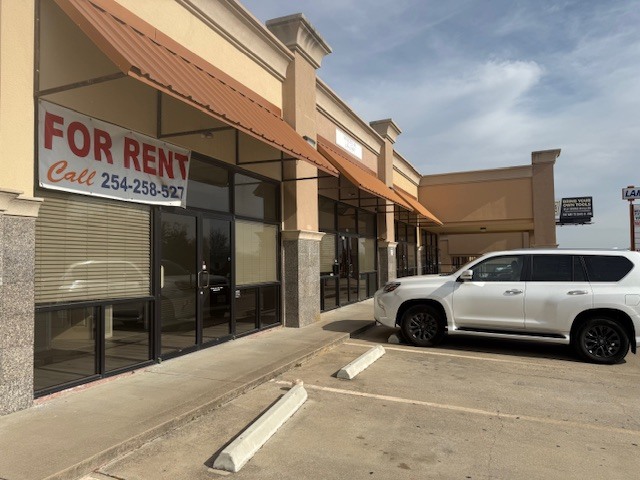 More Photos Of 311 E Stan Schlueter Loop, Killeen Storefront For Lease