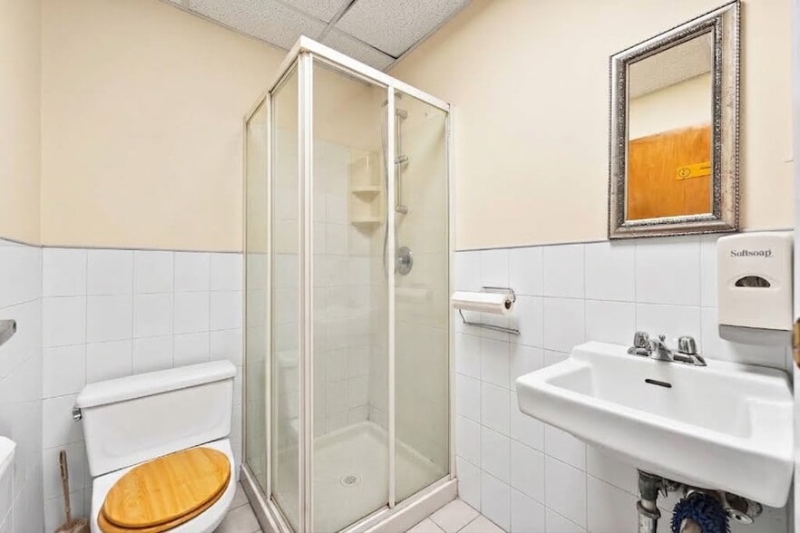 More Photos Of 2345 65th St, Brooklyn Storefront Retail Office For Sale