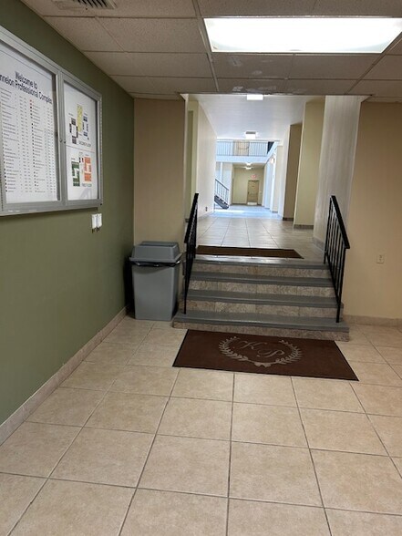 More Photos Of 170 Kinnelon Rd, Kinnelon Office Residential For Sale