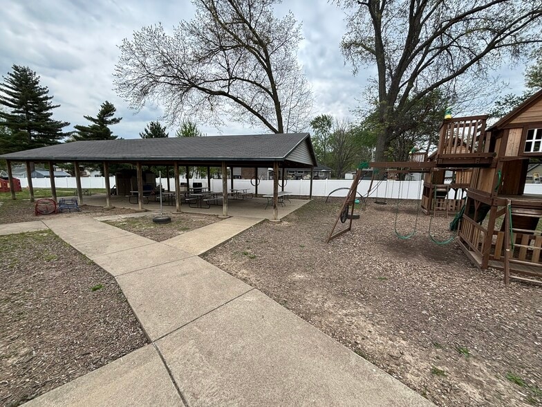 More Photos Of 2451 Willott Rd, Saint Peters Daycare Center For Sale