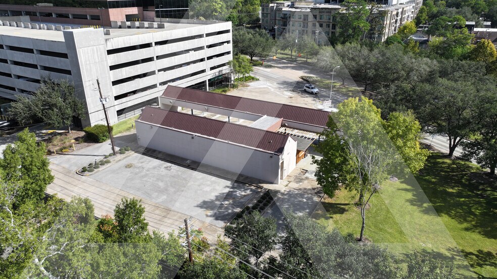 More Photos Of 747 N Eldridge Pky, Houston Bank For Sale