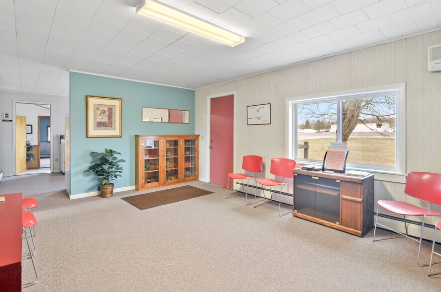 More Photos Of 18554 Northland Dr, Big Rapids Medical For Sale