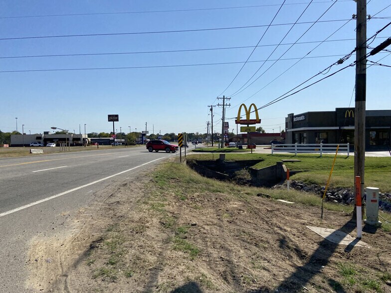 More Photos Of 251 US-71, Alma Industrial For Lease