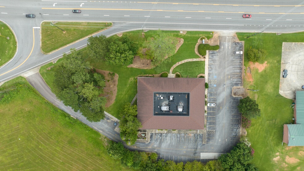 More Photos Of 1330 N Park St, Carrollton Medical For Sale