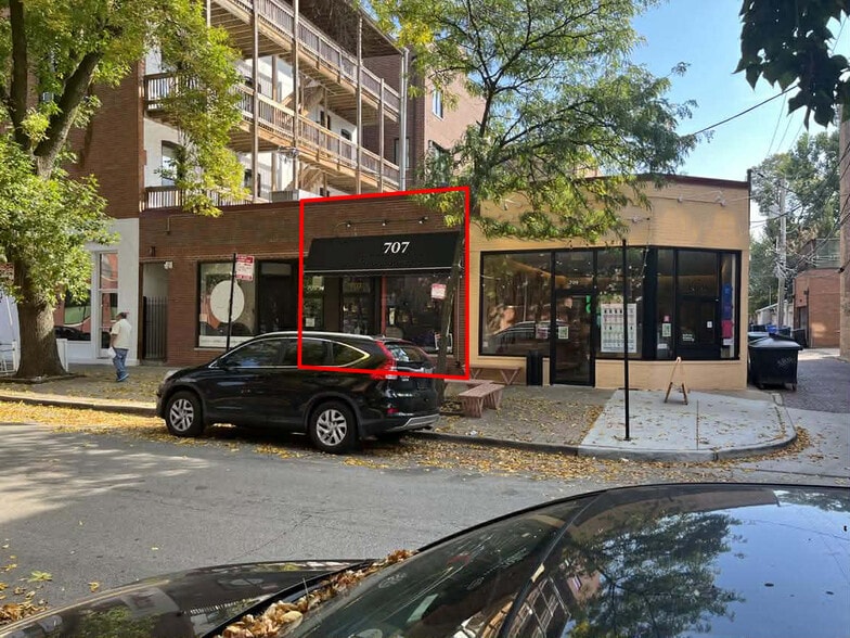 Primary Photo Of 707 W Belden Ave, Chicago General Retail For Lease