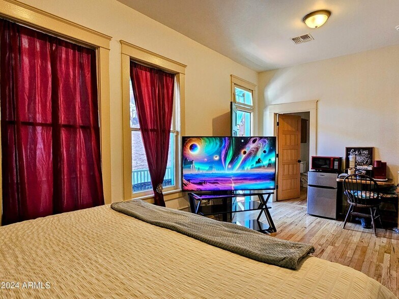 More Photos Of 37-39 Ok St, Bisbee General Retail For Sale