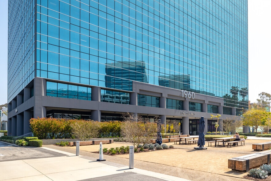 More Photos Of 1960 E Grand Ave, El Segundo Office For Sale