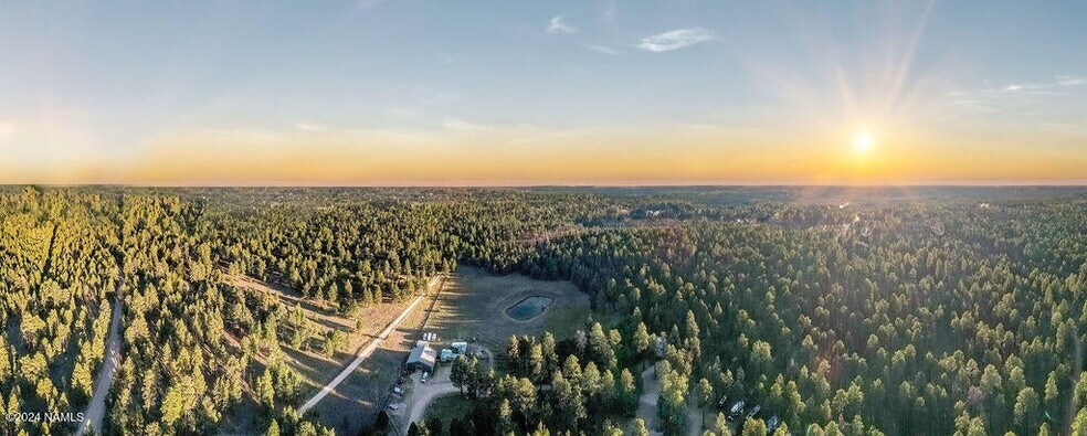 More Photos Of 770 Forest Service 461 rd, Fredonia Sports And Entertainment For Sale