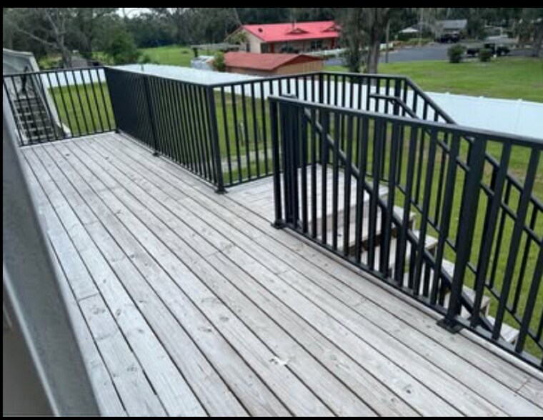 More Photos Of 5474 Williams Rd, Tampa Light Distribution For Lease