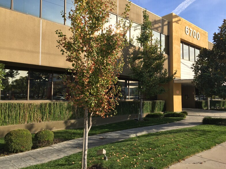 Primary Photo Of 6700 Fallbrook Ave, West Hills Office For Lease
