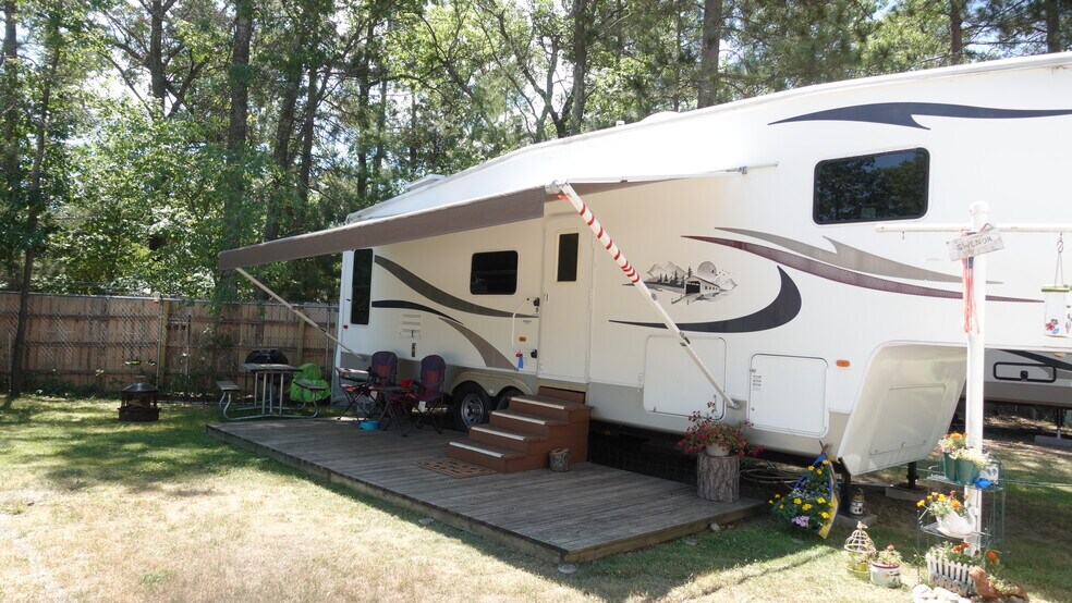 More Photos Of 1215 W 8th St, Mio Hospitality For Sale