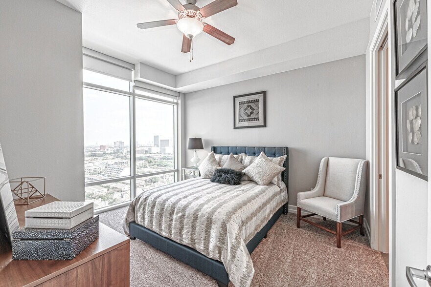 More Photos Of 2929 Weslayan St, Houston Apartments For Lease