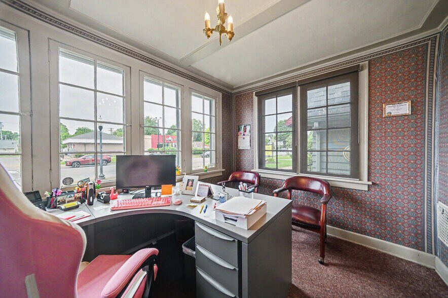 More Photos Of 743 1/2 Harding Way W, Galion Office Residential For Sale