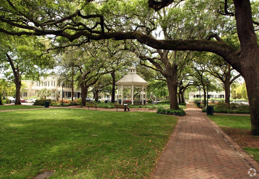 More Photos Of 422 Habersham St, Savannah Office For Sale